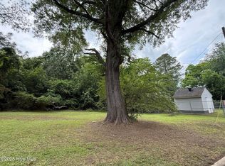1404 Hillsdale Dr, Rocky Mount, NC 27801