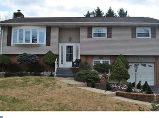 30 Dan Rd, Hamilton, NJ 08620