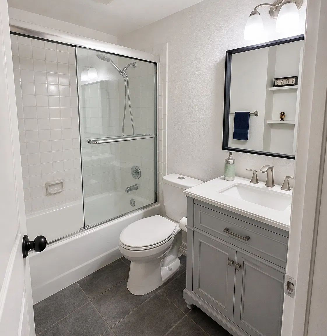 2 bed, 1080 sqft, $2,200 — Photo 2