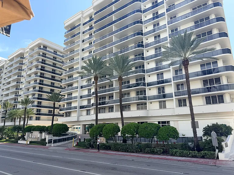 9595 Collins Ave #904 — Photo 2