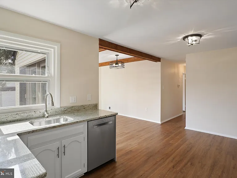 103 Farmington Ln — Photo 22