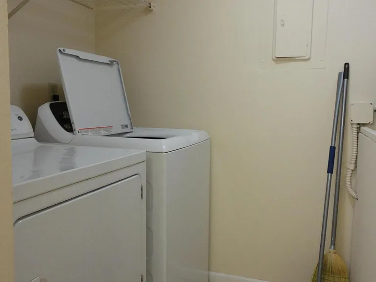 508 Shady Pine Way #D1 — Photo 4