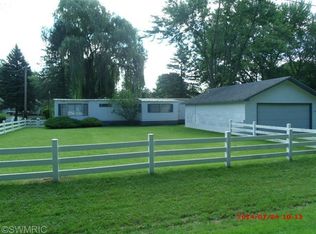 43329 66th St, Bangor, MI 49013