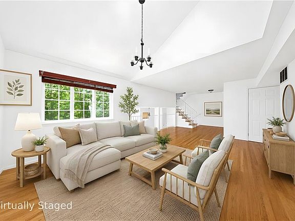 3rd image of 45 Sharrotts Rd