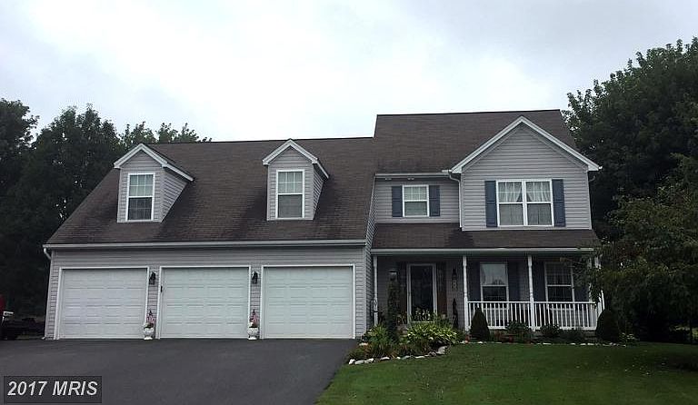 1st image of 440 Tall Cedar Ln
