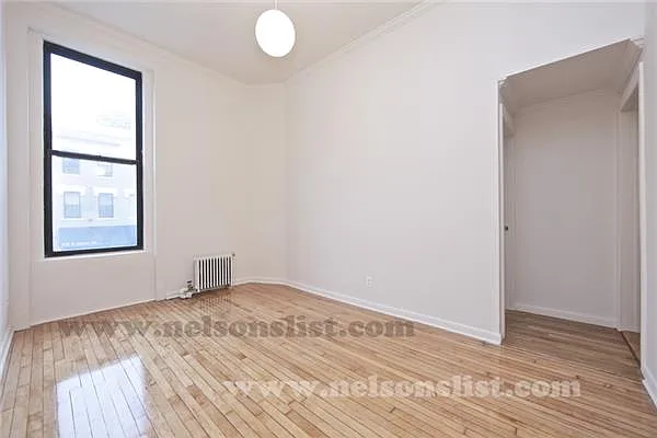 Rented by R New York | media 22