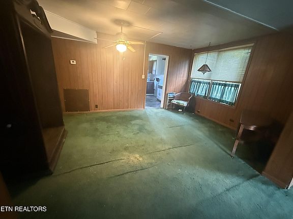 3rd image of 213 Northwestern Ave