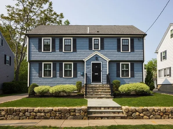 27 Dean St, Belmont, MA 02478