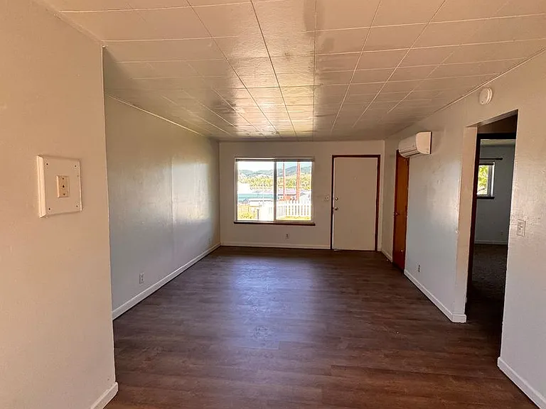 707 Cedar St — Photo 3
