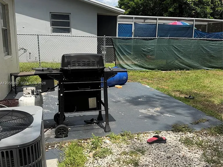6308 Cleveland St — Photo 20