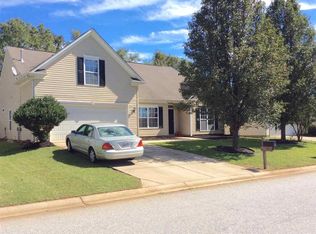 402 N Musgrove Ln, Duncan, SC 29334