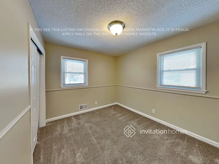 6631 Fridley St NE — Photo 12