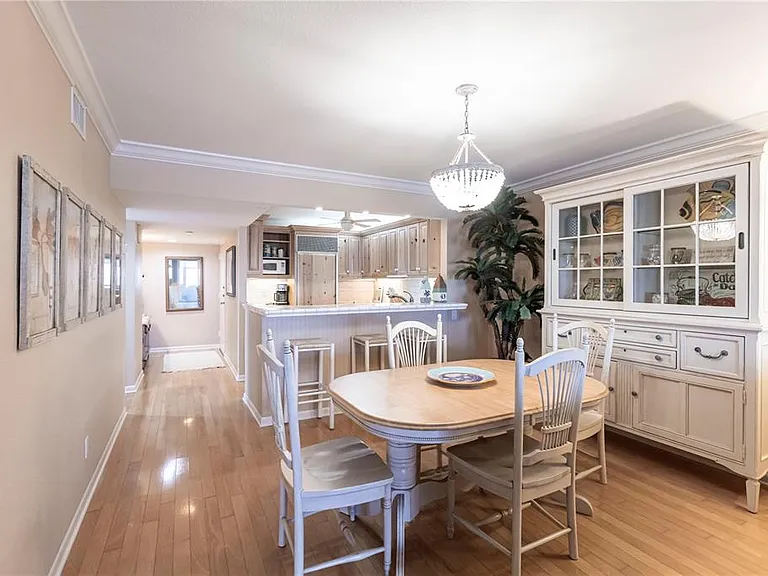 1055 W Peppertree Dr #703AA — Photo 10