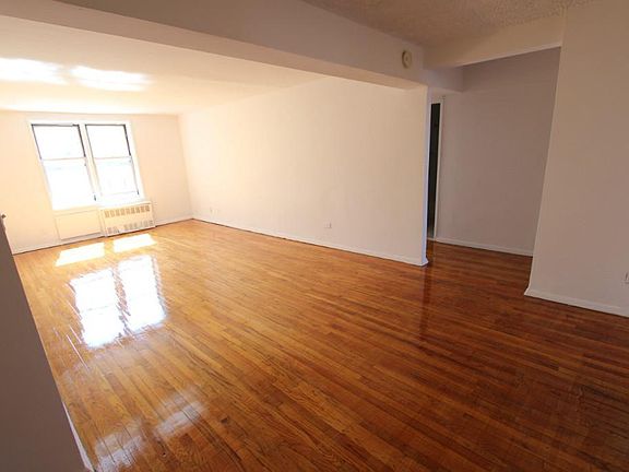 3rd image of 14487 41st Ave #512