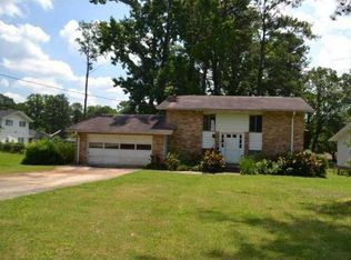 2190 Green Forrest Dr, Decatur, GA 30032