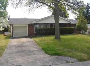 114 Canary Ln, Saint Charles, MO 63301