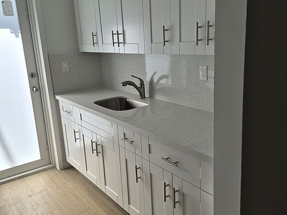 2nd image of 626 Meridian Ave APT 3