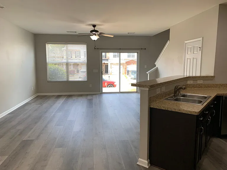 3314 Fernview Dr — Photo 5