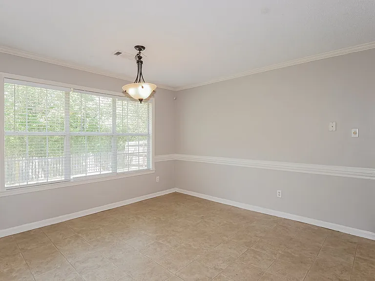 661 Shelley Renee Ln — Photo 6