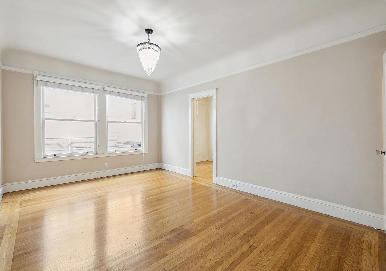 2700 Polk — Photo 3