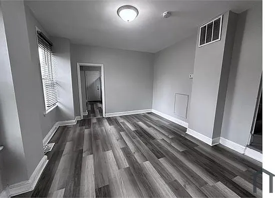 3 bed, $1,950 — Photo 2