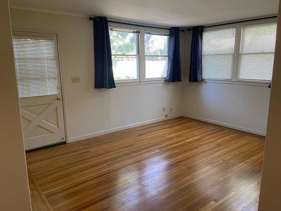 1st image of 780 Roble Ave APT 2