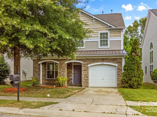 4728 Abercromby St, Charlotte, NC 28213