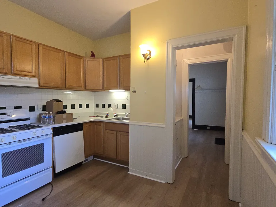 2594 N Murray Ave #2