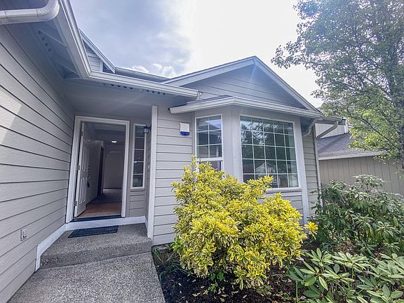 2nd image of 9010 174th Street Ct E