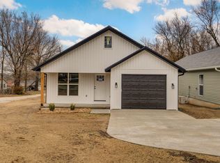 1103 E Smith St, Springfield, MO 65803