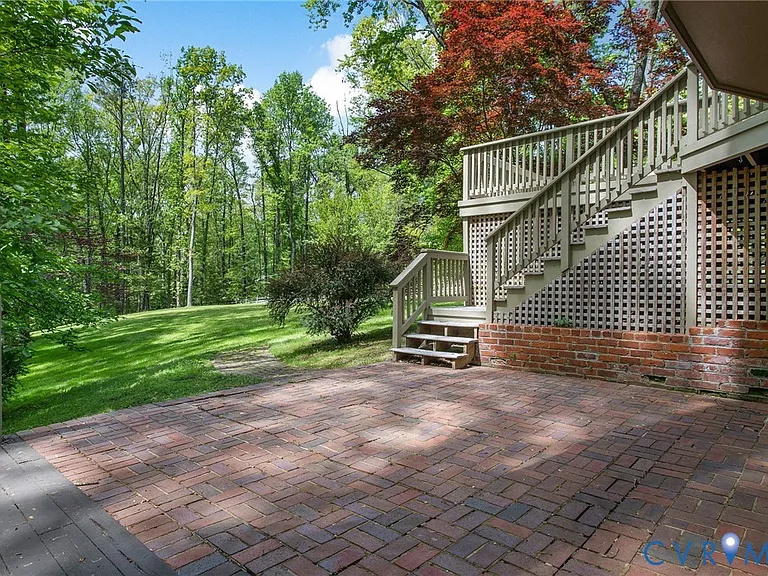 9900 Kingsbridge Rd — Photo 47