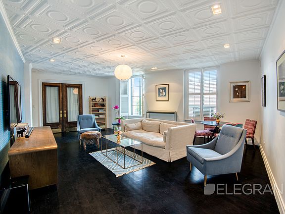5th image of 720 Greenwich St #6A
