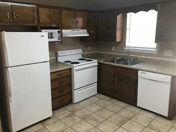 404 Tammy St SW, Decatur, AL 35603