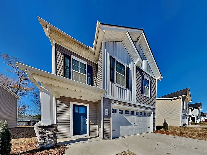 109 Bent Holly Dr