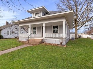 604 S Elm St, Norborne, MO 64668