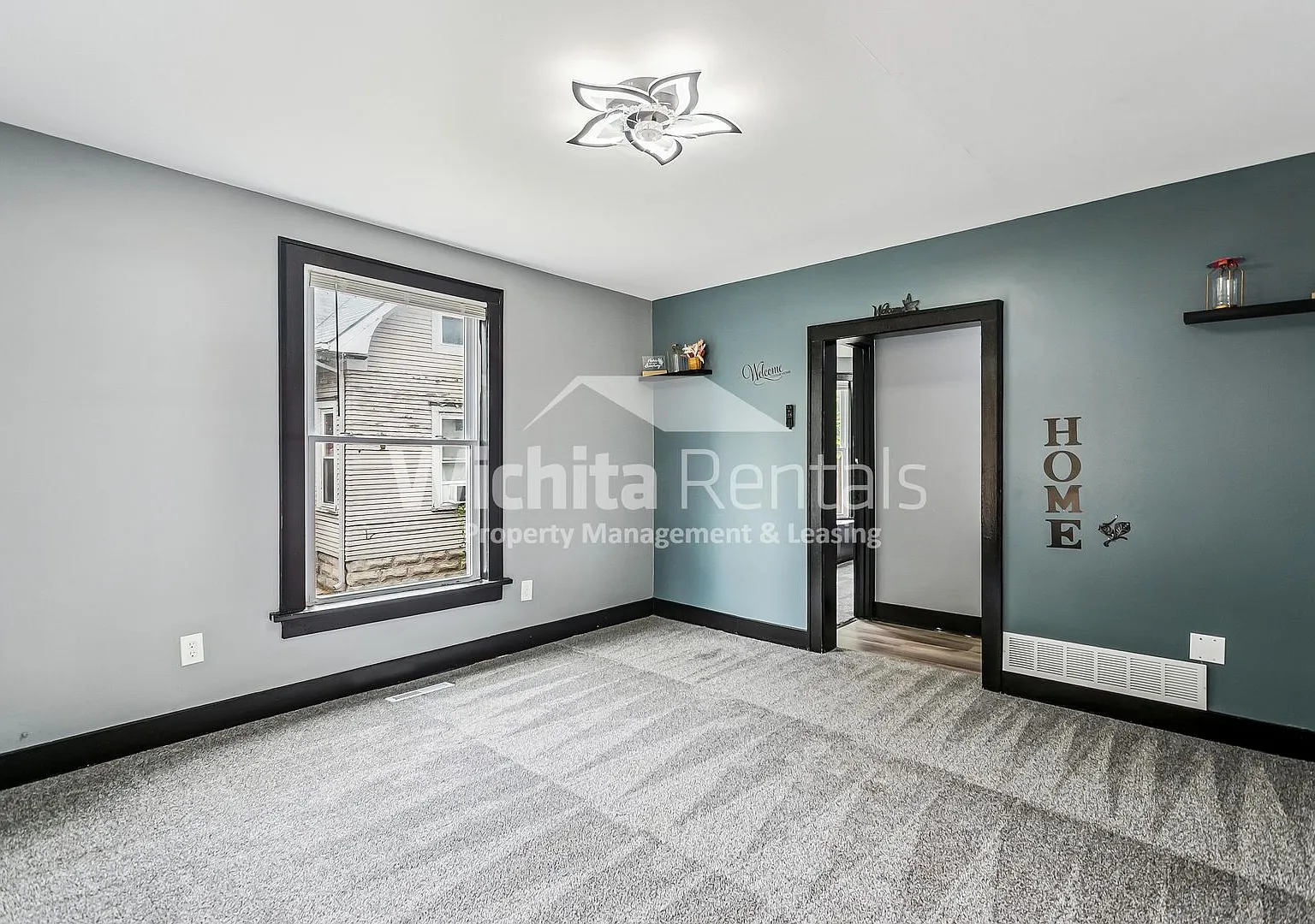 1132 W. Munnell — Photo 2