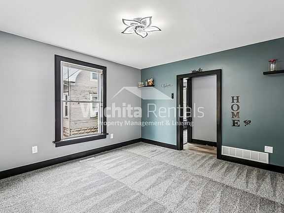 2nd image of 1132 W Munnell St APT A