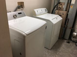 2608 Carrolwood Rd, Naperville, IL 60540