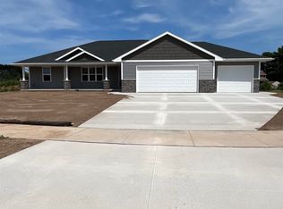 4516 Paul Ct, Green Bay, WI 54313