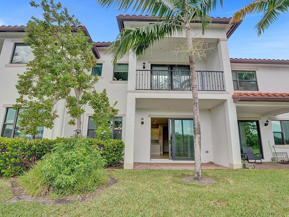 1st image of 1601 SW 113th Avenue
