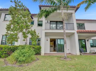 1601 SW 113th Ave, Pembroke Pines, FL 33025