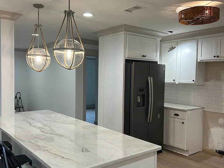1707 Sharon Ave — Photo 2