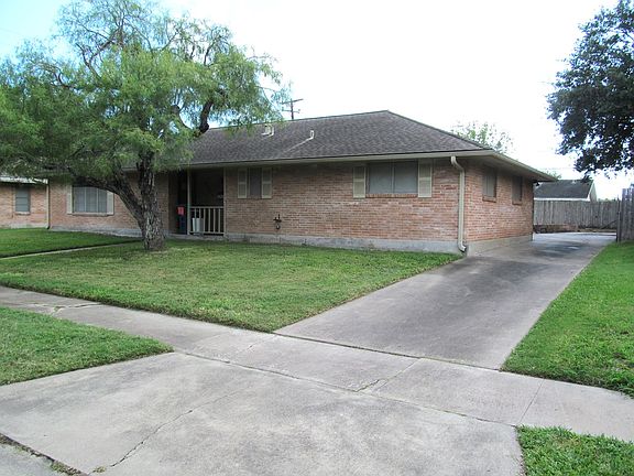 5th image of 4434 Dolphin Pl