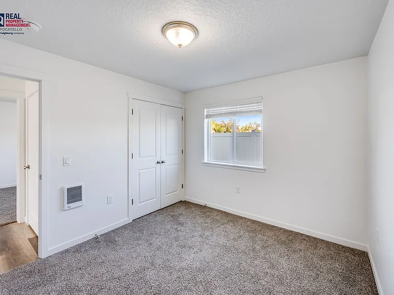106 Briscoe Rd — Photo 10