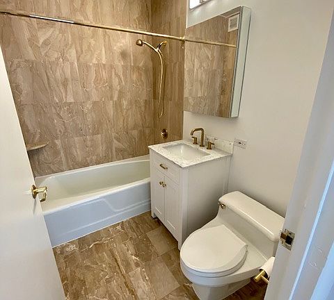 5th image of 201 W 72nd St APT 16C