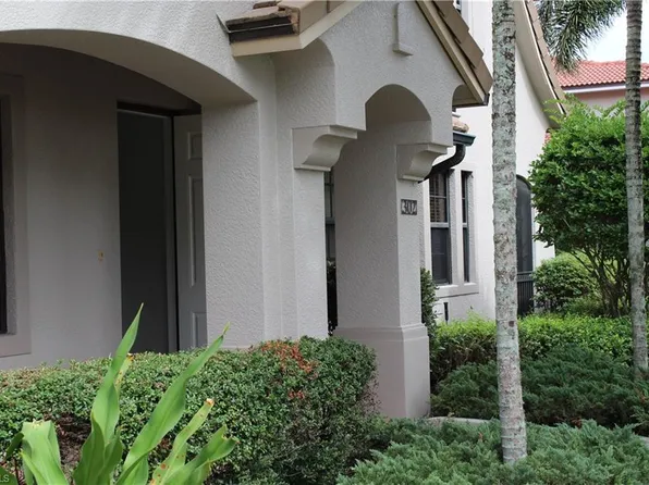 1367 Artesia Dr E Unit 302, Naples, FL 34113
