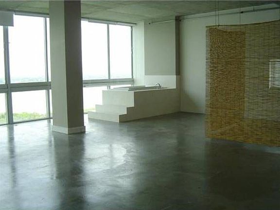 4th image of 7934 West Dr APT 1405