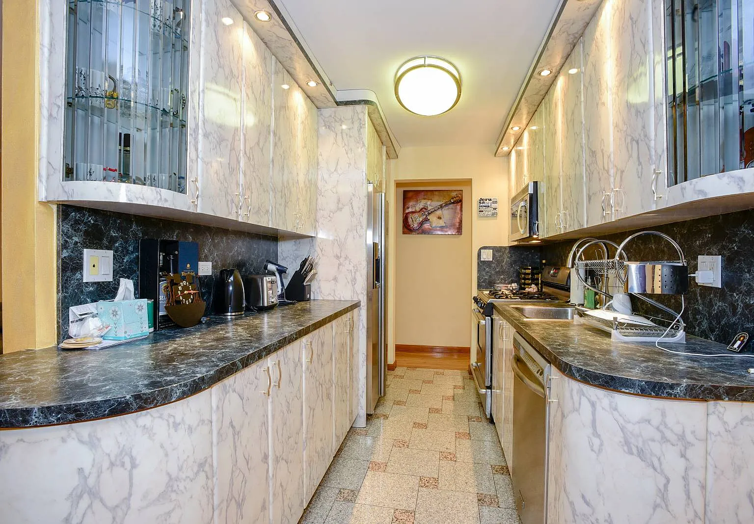 1 bed, 1.0 bath, $2,700 — Photo 4