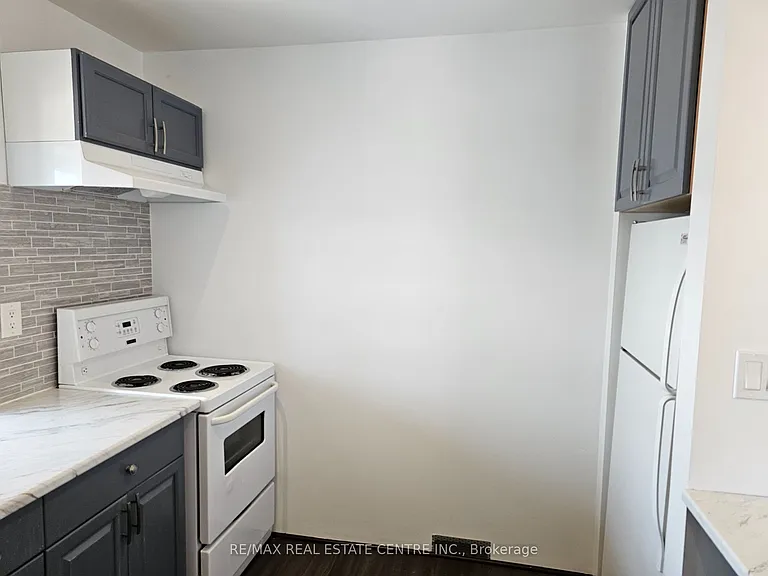 1 Mill St #1 — Photo 12