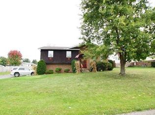 24 Jeffrey Ln, Fairchance, PA 15436
